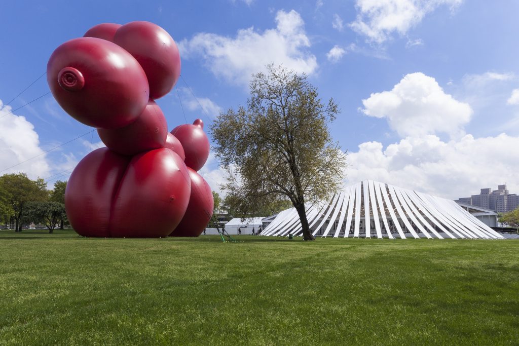 Small Time: Revisiting Jeff Koons vs. Paul McCarthy